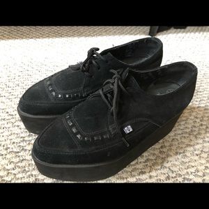 Stacked Pointed Mondo Creepers